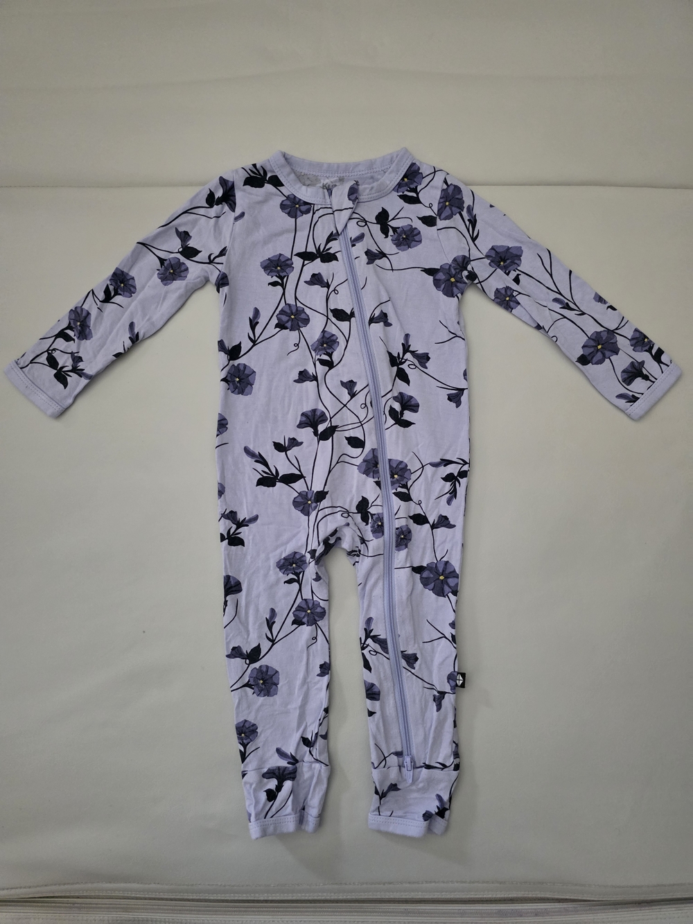 (VGUC) Kyte Baby Zippered Romper in Petunia Long Sleeve Size 12-18M